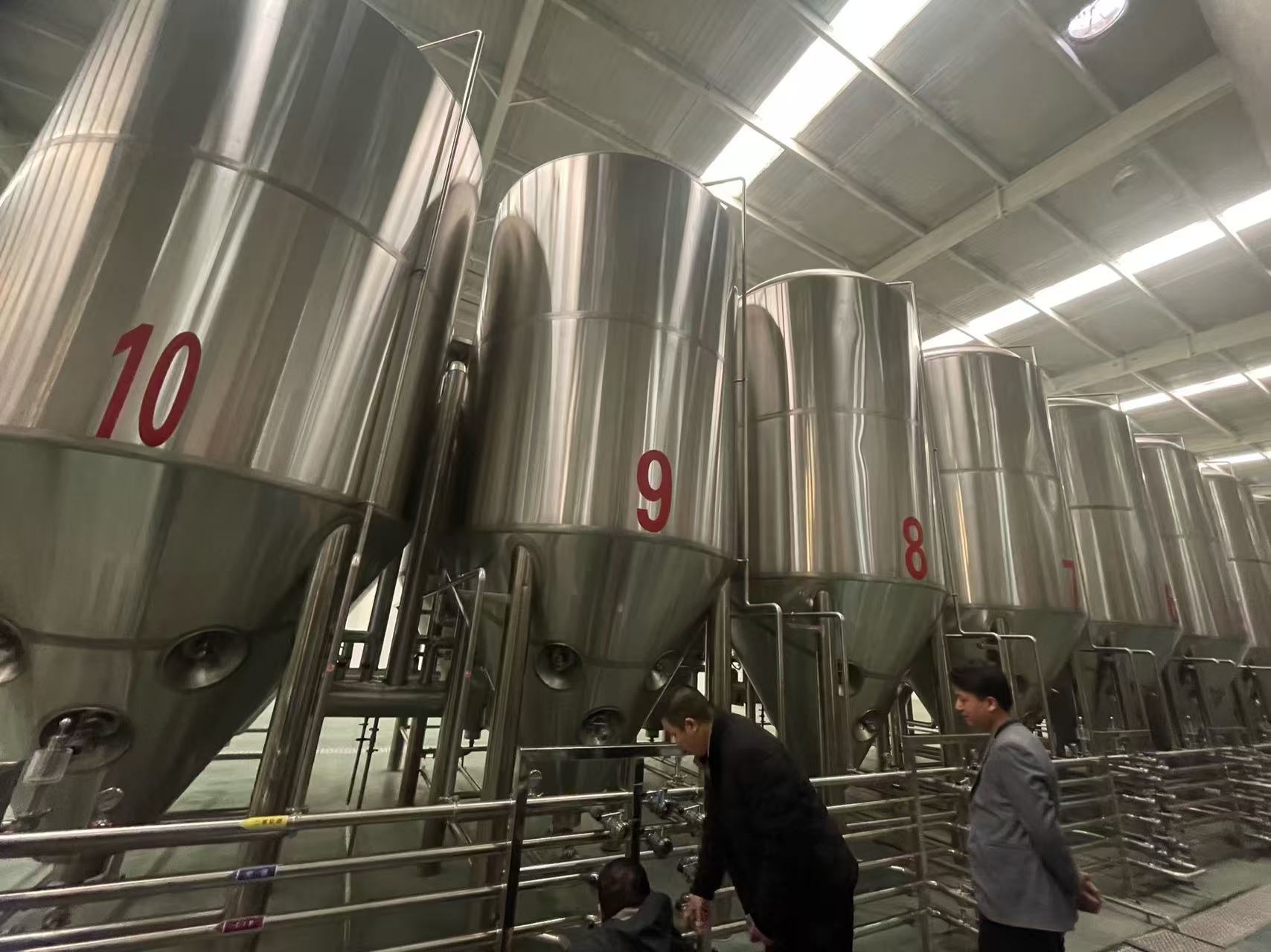 索县精酿啤酒设备厂—平面布置、设备设计、制造、调试、培训等一条龙服务